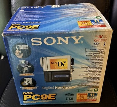 SONY DCR-PC9E MiniDV Digital Handycam Camcorder Video Camera - TESTED WORKING — photo 1