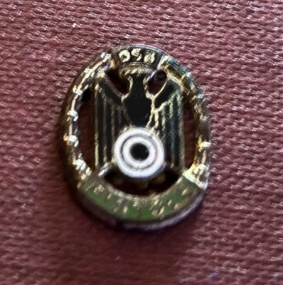 German DSB Pistole Target Shooting Oval Lapel Badge Vintage — photo 1