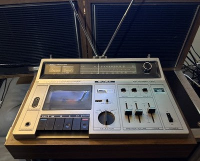 Sony CF620 Vintage Stereo Radio Cassette Recorder & Original Speakers & Cover — photo 1
