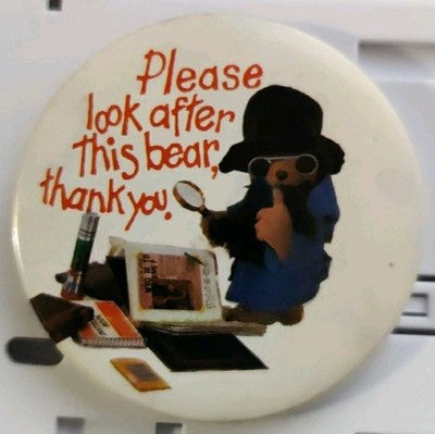 Vintage Collectible Pin Badge Paddington Bear Sleuth — photo 1