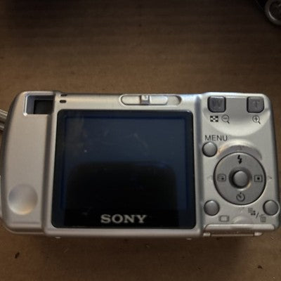 Sony Cyber-shot DSC-S600 6.0MP Digital Camera - Silver - Vintage Y2K Working — photo 2
