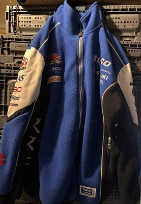 Official Tyco Suzuki GSX-R TAS Racing Fleece Jacket Size S Castrol BSB TT — photo 2