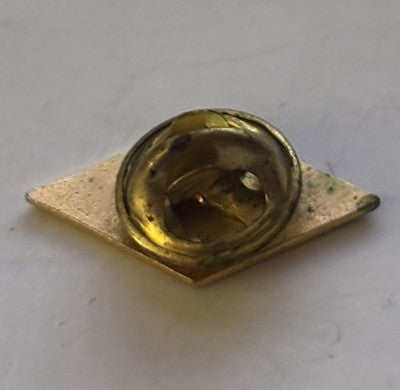 Vintage Samuel Smith Tadcaster Old Brewery Purple Enamel Advertising Pin Badge — photo 2
