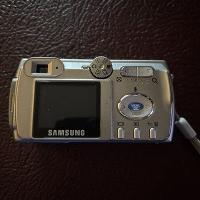 Samsung Digimax 301 3.2MP Digital Camera - Silver TESTED WORKING — photo 2