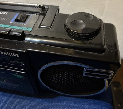 Philips D8077 "Moving Sound" Cassette Radio Boombox 1980s — photo 3
