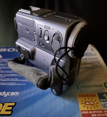 SONY DCR-PC9E MiniDV Digital Handycam Camcorder Video Camera - TESTED WORKING — photo 3