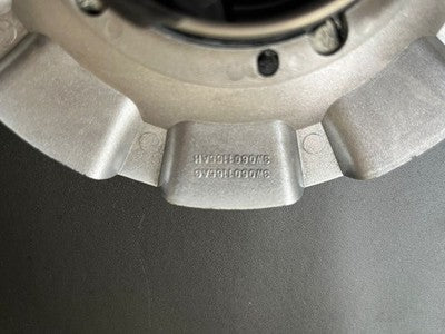 Bentley Continental GT/Flying Spur Wheel Centre Cap with Badge 3W0601161AE — photo 6
