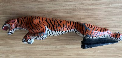 Vintage Hand Painted Jaguar Leaping Cat Bonnet Mascot Emblem — photo 2
