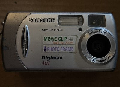 Samsung Digimax 401 Digital Camera 4.0MP Silver Tested Working — photo 1