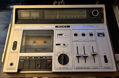 Sony CF620 Vintage Stereo Radio Cassette Recorder & Original Speakers & Cover — photo 2