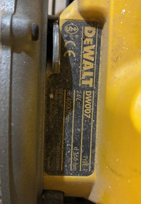 Dewalt DW007 Cordless Circular Saw 24V Battery Body Only — photo 3