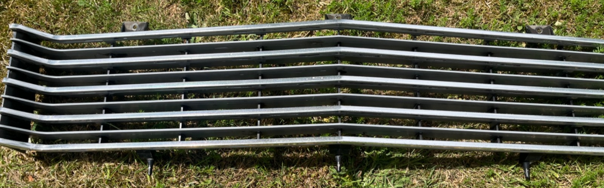 Ford Granada Front Grill GXL Consul 5 Chrome Strip — photo 1