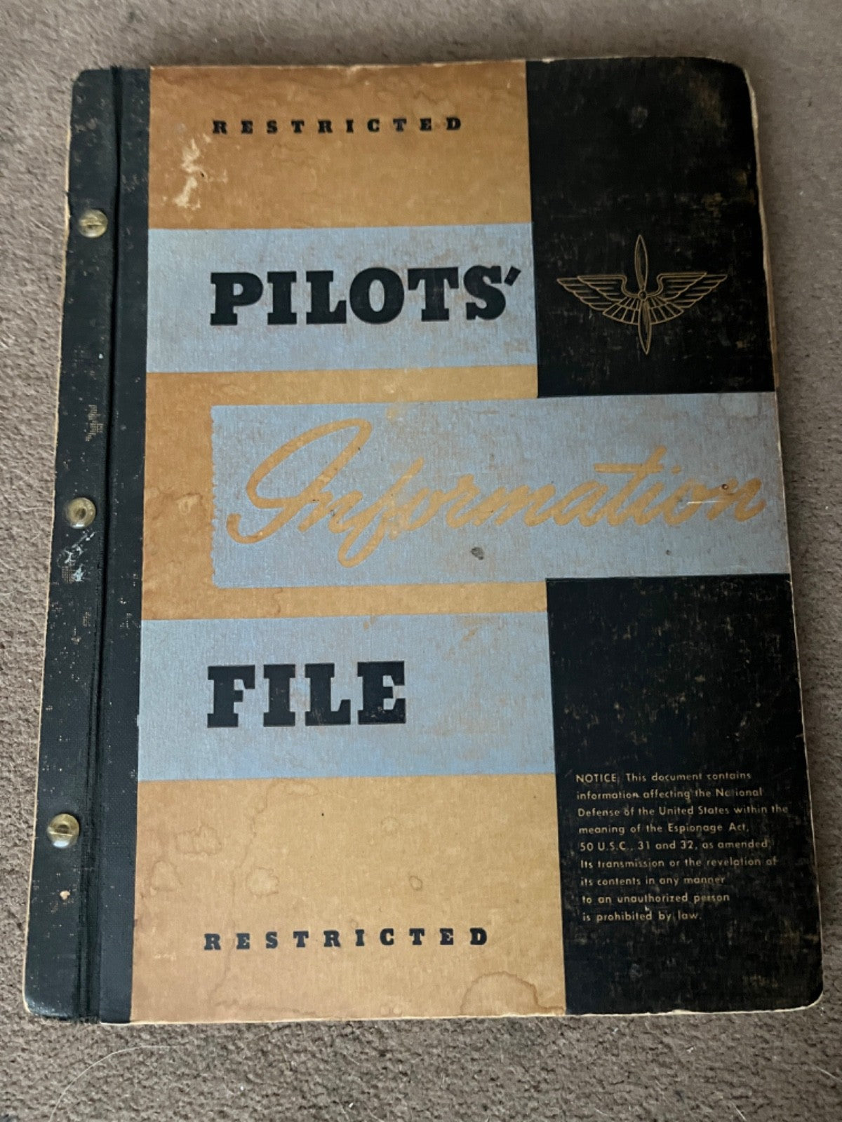 WW2 1945 USAAF Pilots Information File B17  B24 with extras etc Genuine — photo 1