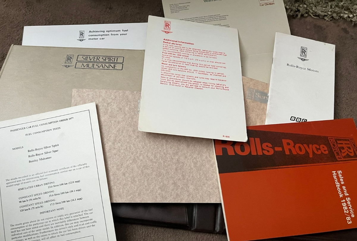 Rolls Royce Bentley Handbook Owners Pack Silver Spirit Spur Mulsanne etc 1980 on — photo 11