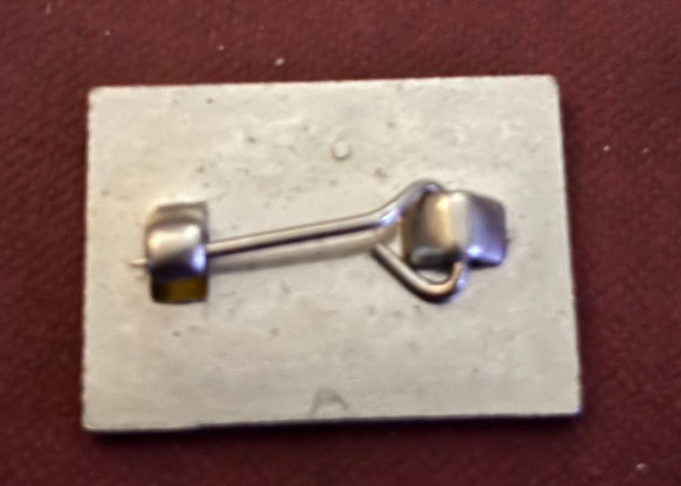 Vintage RUSH 2112 1970s/1980s Metal Pin Badge Classic Rock Metal — photo 2