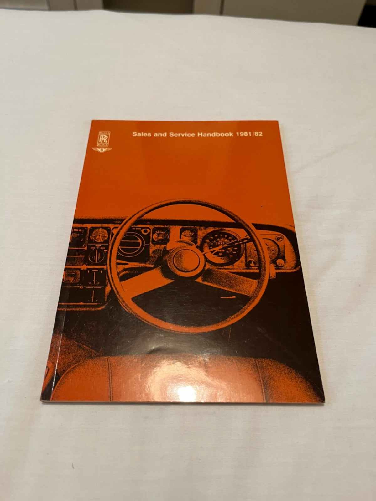 Rolls Royce Sales And Service Handbook 1982/83 — photo 1