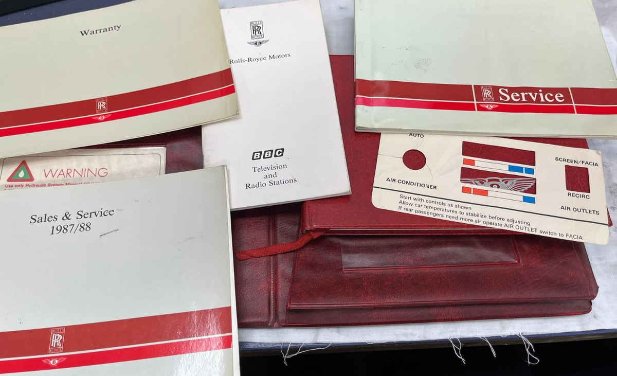 Bentley Turbo R Owners Manual Handbook Pack Excellent Condition COMPLETE — photo 6