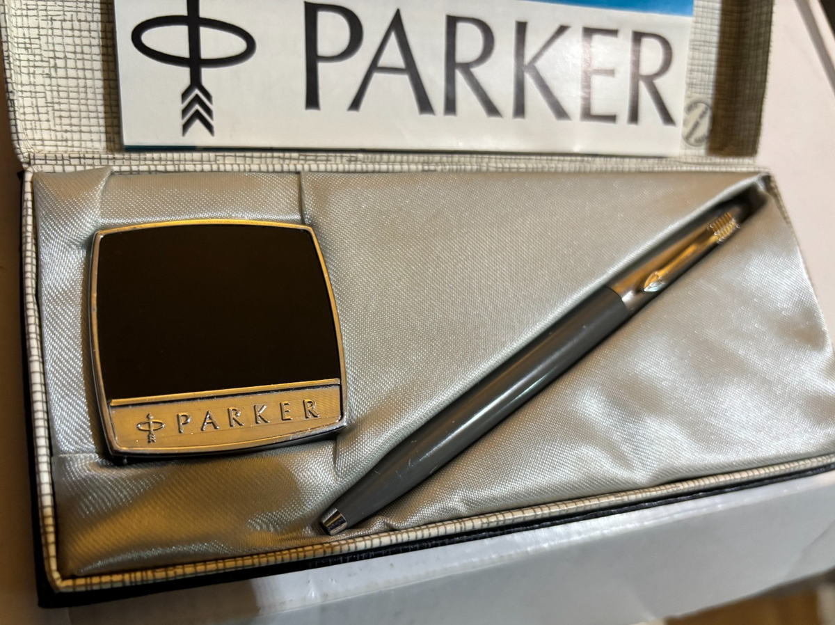 Vintage Parker 45 Ballpoint Pen & Tape Measure Gift Set - Boxed - Rare — photo 3