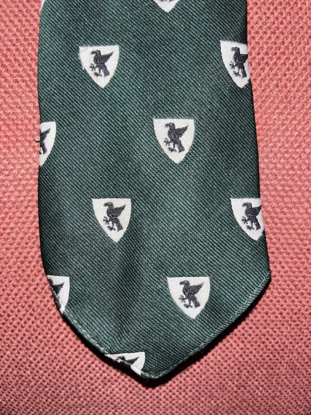 Vintage Eagle Falcon Shield Crest Club Tie Navy Diagonal Striped Liver Chough — photo 2