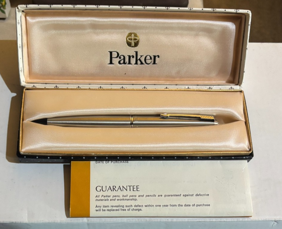 Rare Vintage Parker 45 Flighter GT Fountain Pen Gold Trim - Original Silk Boxed — photo 2