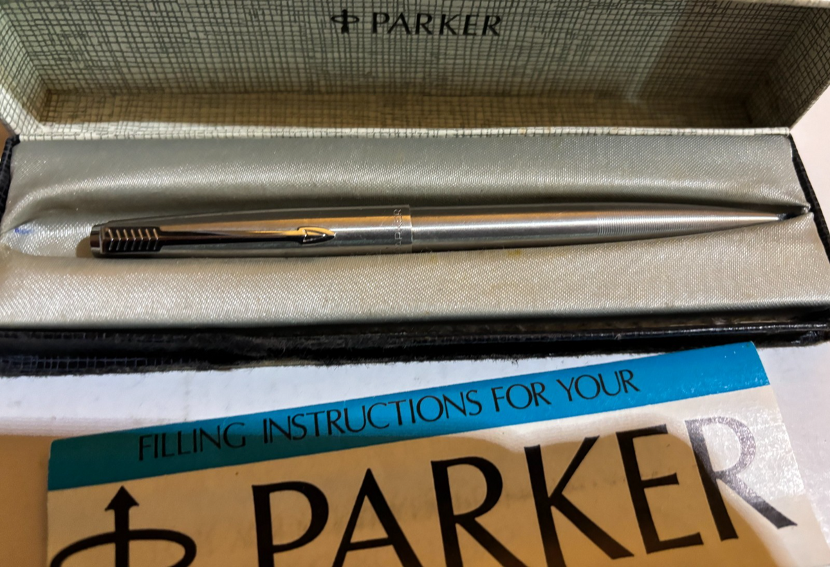 Vintage Parker 45 Flighter Ballpoint Pen - Brushed Steel & Chrome - Boxed & Pape — photo 3