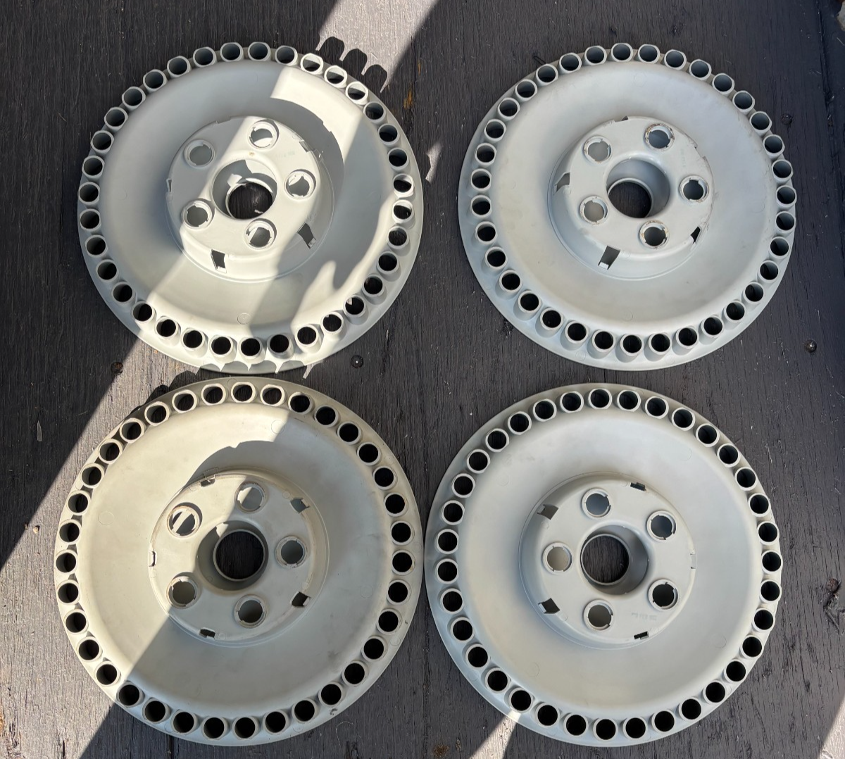 Jaguar XJ 40 Wheel Trims Hub Caps x 4 NOS New Old Stock Genuine Jaguar SET — photo 6