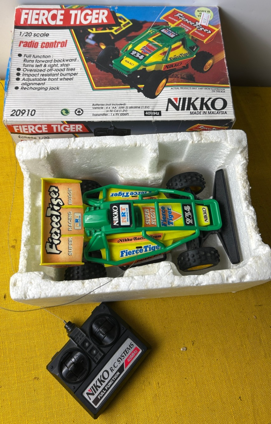 Nikko Fierce Tiger Super Racing Buggy Radio Control Toy Car BOXED 20910 1/20 — photo 2