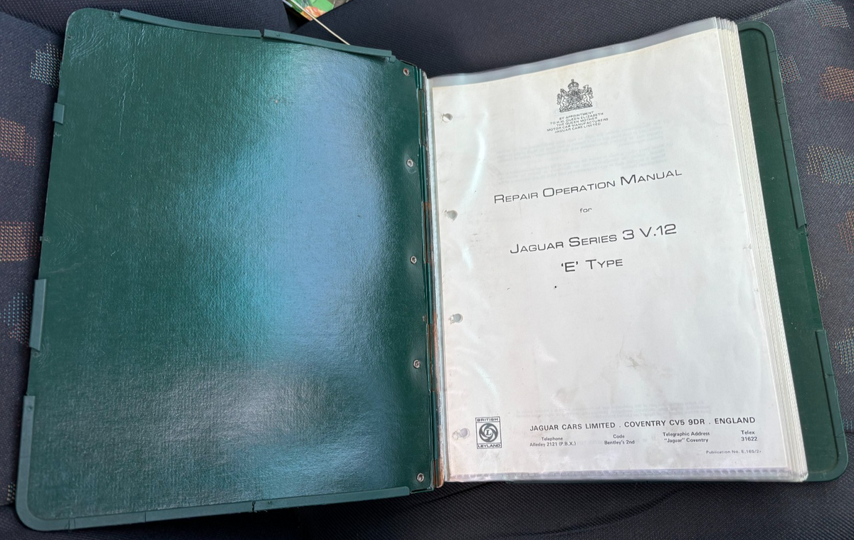 Genuine Original JAGUAR Repair Operation Manual for Series 3 V12 E-Type XKE 1971 — photo 1